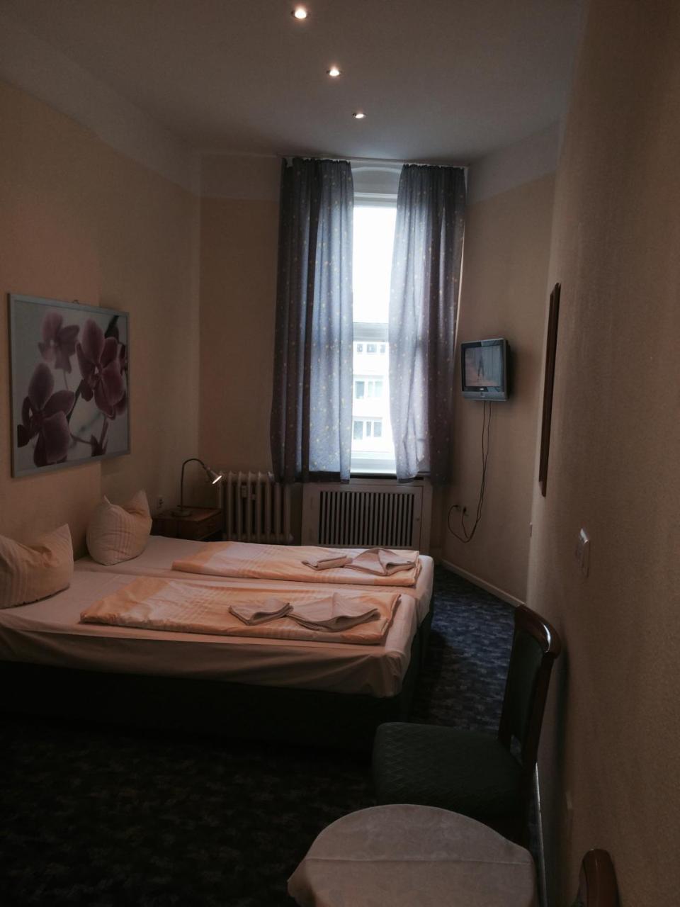 Hotel-Pension Gribnitz Berlin Exteriör bild